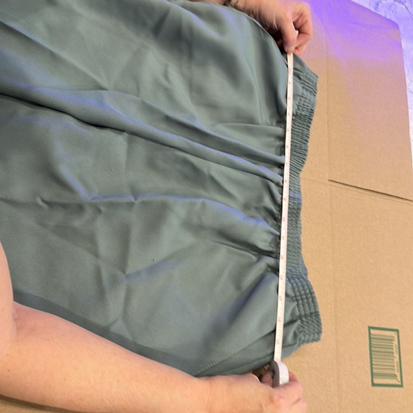 Alfred Dunner 16 pants sage green - Picture 2 of 4